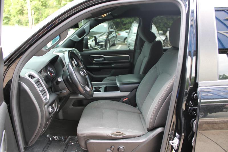 RAM 1500 Big Horn 4x2 Crew Cab 5'7" Box 2022