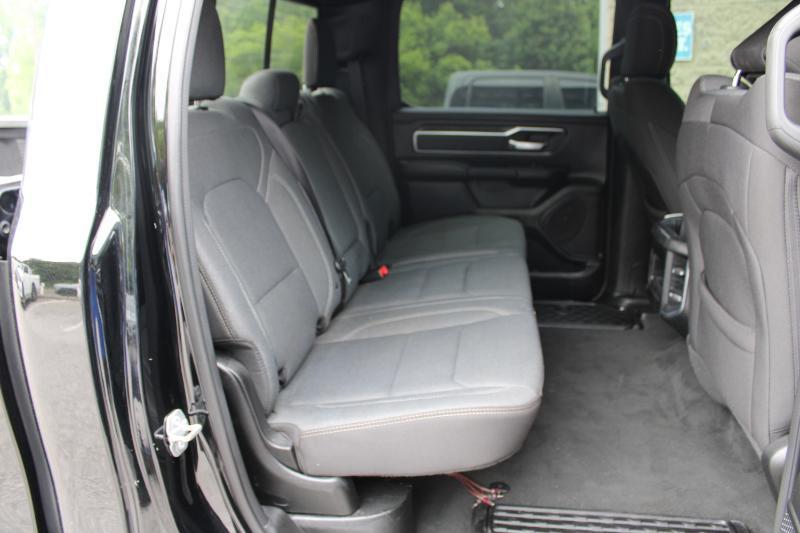 RAM 1500 Big Horn 4x2 Crew Cab 5'7" Box 2022