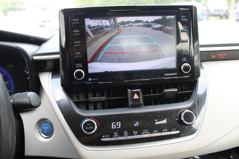 Toyota Corolla Hybrid LE CVT (Natl) 2022