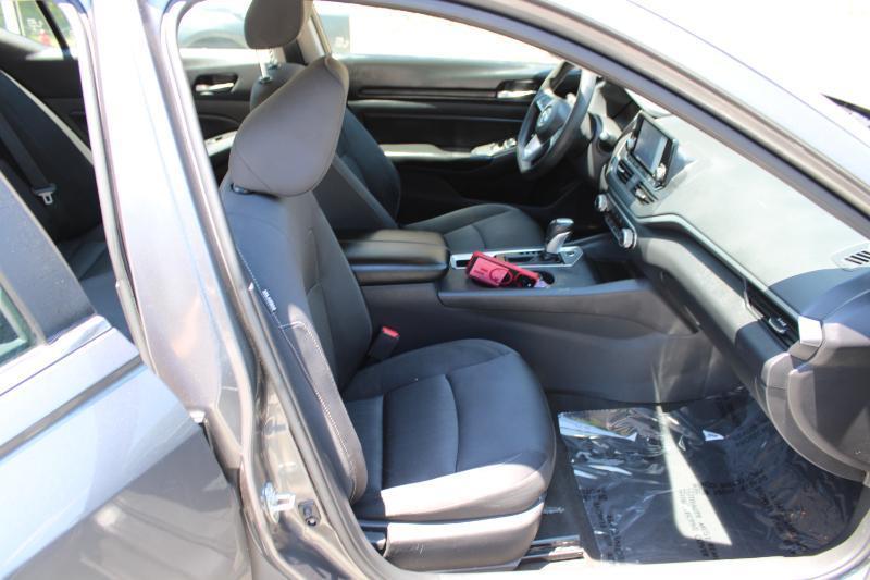 Nissan Altima 2.5 S Sedan 2022