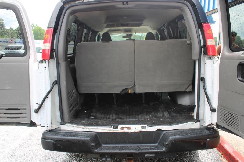 GMC Savana Passenger RWD 2500 135" LS 2019