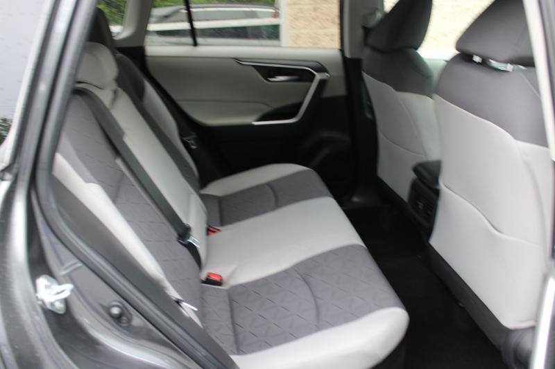 Toyota RAV4 Hybrid XLE AWD (Natl) 2023