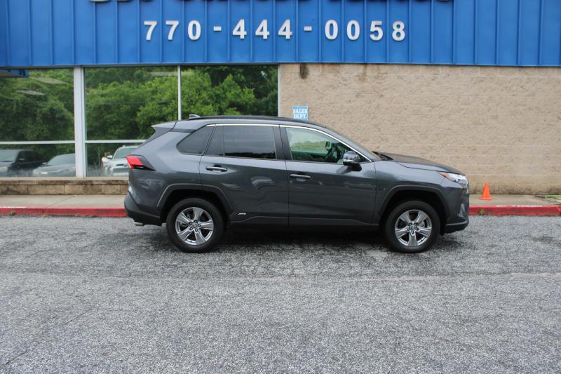 Toyota RAV4 Hybrid XLE AWD (Natl) 2023