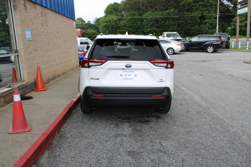 Toyota RAV4 Hybrid LE AWD (Natl) 2021