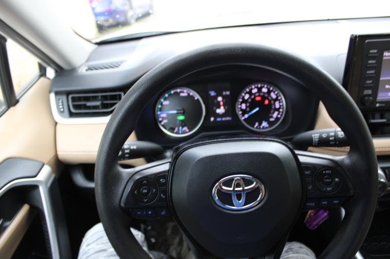 Toyota RAV4 Hybrid LE AWD (Natl) 2021