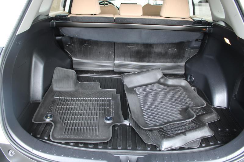 Toyota RAV4 Hybrid LE AWD (Natl) 2021