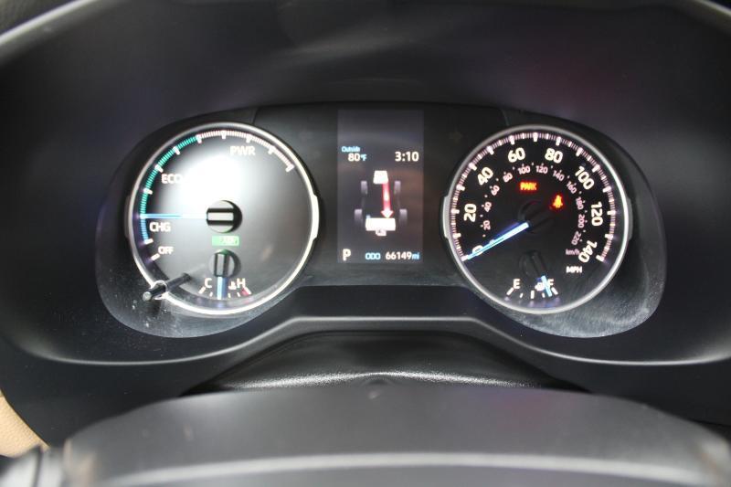 Toyota RAV4 Hybrid LE AWD (Natl) 2021