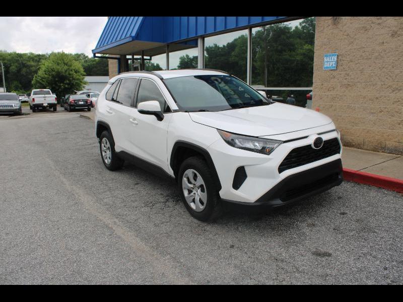 Toyota RAV4 LE FWD (Natl) 2019