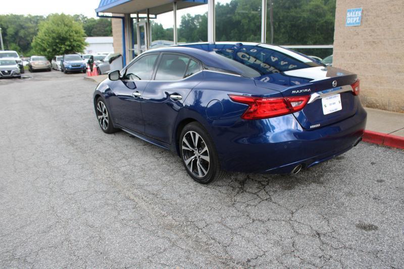 Nissan Maxima SV 3.5L 2018