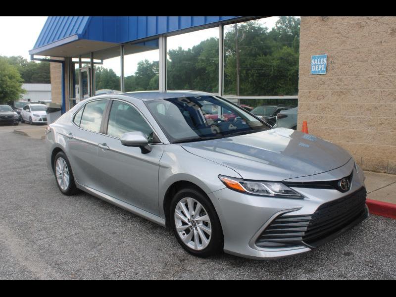 Toyota Camry LE Auto (Natl) 2022