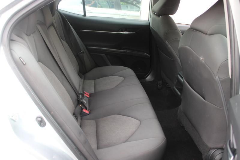 Toyota Camry LE Auto (Natl) 2022