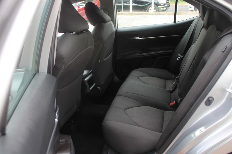 Toyota Camry LE Auto (Natl) 2022