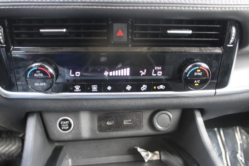 Nissan Rogue FWD SV 2021