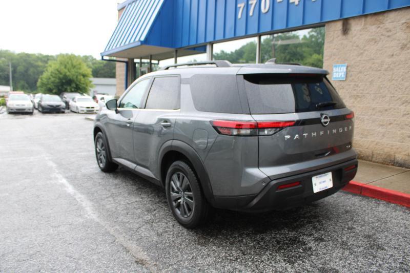 Nissan Pathfinder SV 2WD 2023