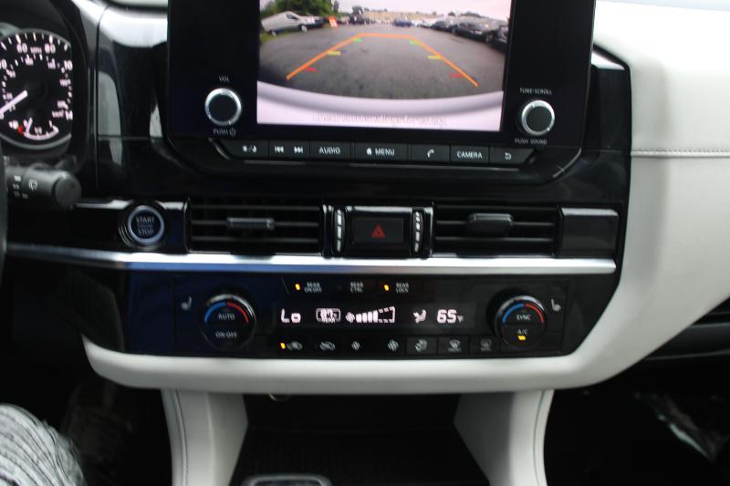 Nissan Pathfinder SV 2WD 2023