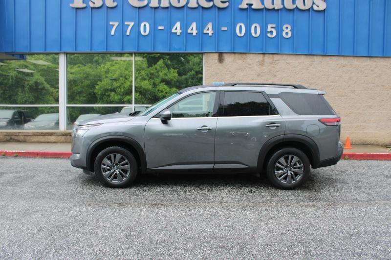 Nissan Pathfinder SV 2WD 2023