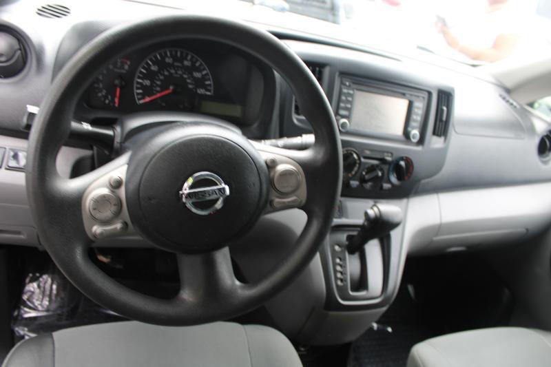 Nissan NV200 Compact Cargo I4 SV 2017