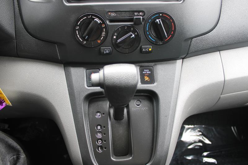 Nissan NV200 Compact Cargo I4 SV 2017