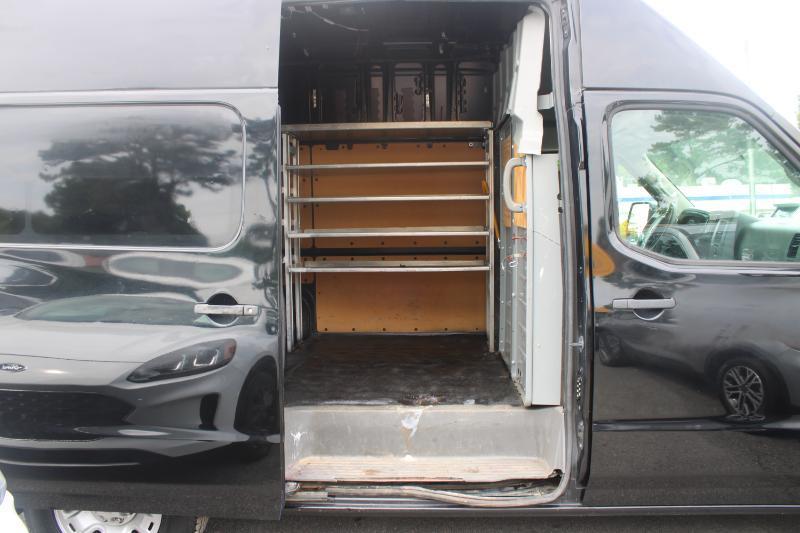 Nissan NV Cargo NV2500 HD High Roof V8 SV 2018