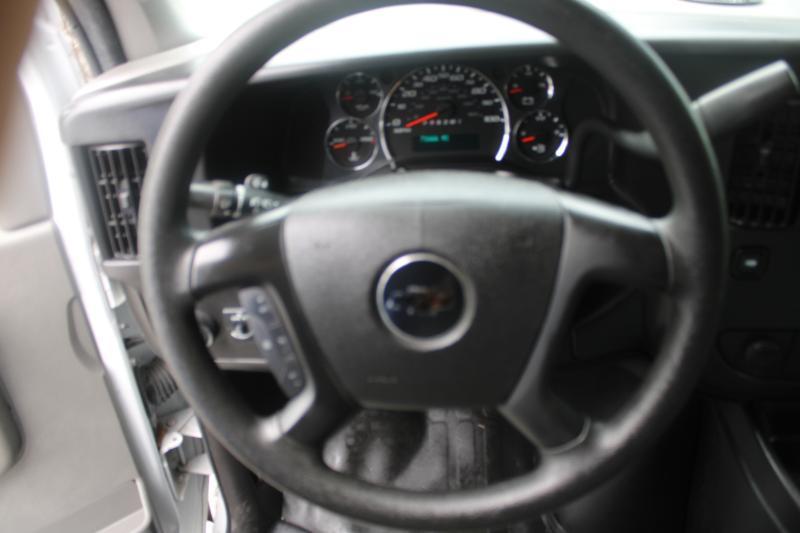Chevrolet Express Cargo Van RWD 2500 135" 2016