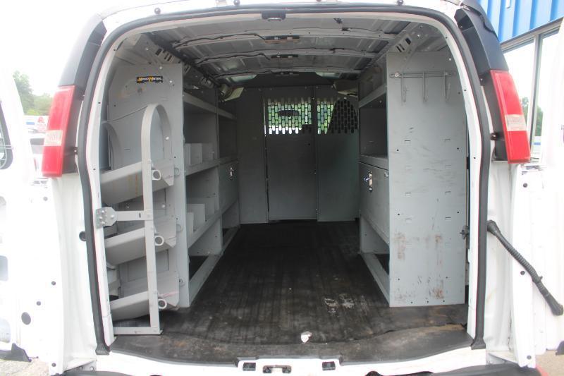 Chevrolet Express Cargo Van RWD 2500 135" 2016
