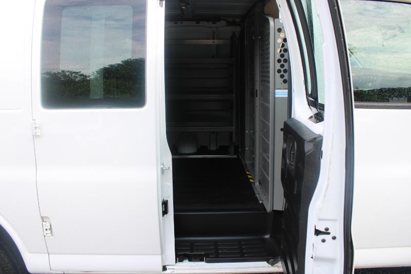 GMC Savana Cargo Van RWD 2500 135" 2020