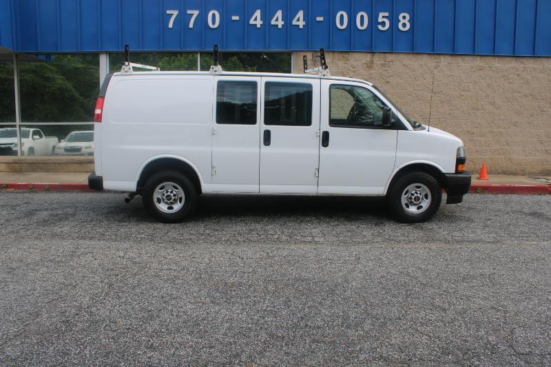GMC Savana Cargo Van RWD 2500 135" 2020