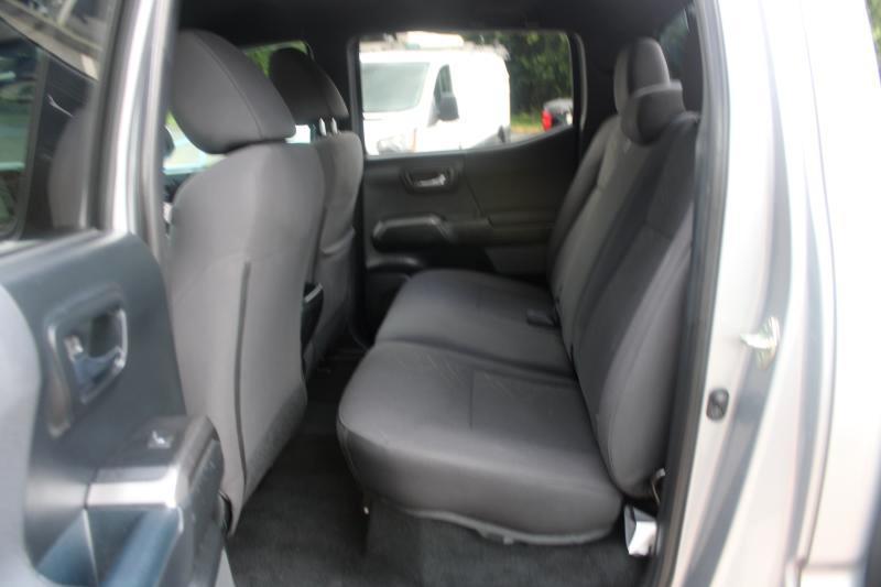 Toyota Tacoma TRD Off Road Double Cab 5' Bed V6 4x2 AT (Natl) 2018