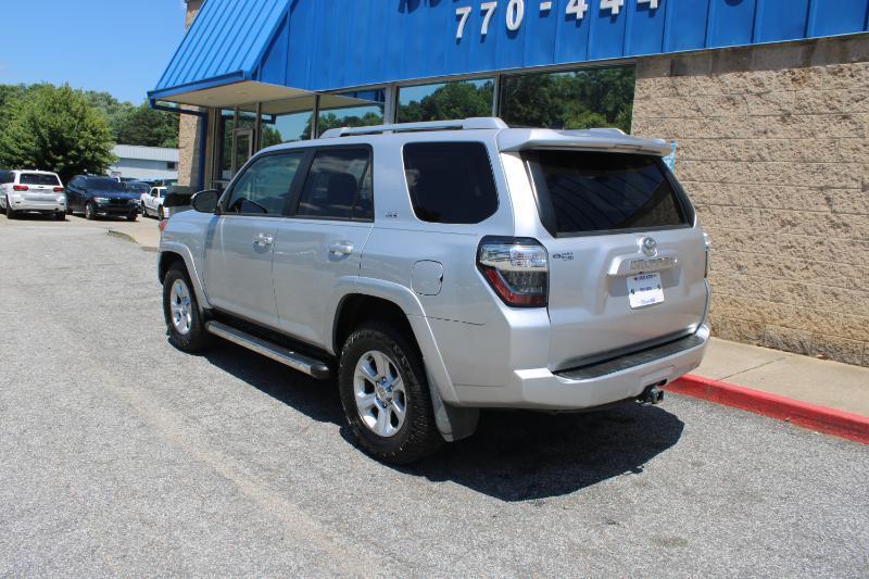 Toyota 4Runner SR5 Premium 2WD (Natl) 2018