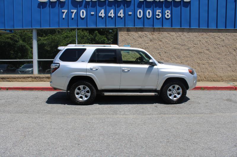 Toyota 4Runner SR5 Premium 2WD (Natl) 2018