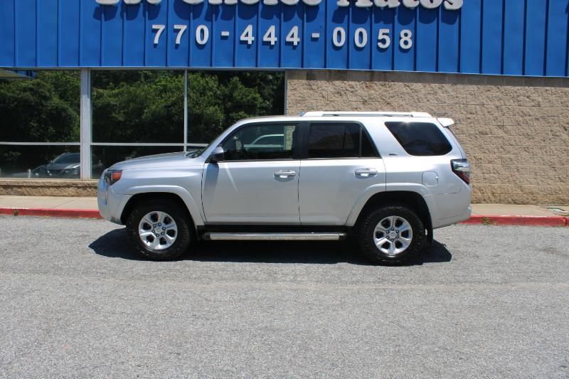 Toyota 4Runner SR5 Premium 2WD (Natl) 2018