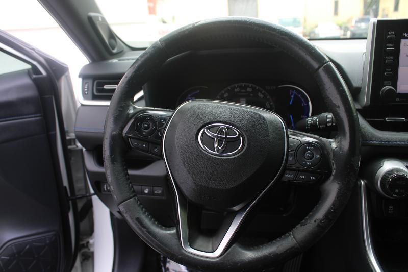 Toyota RAV4 Hybrid XSE AWD (Natl) 2020
