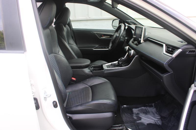 Toyota RAV4 Hybrid XSE AWD (Natl) 2020