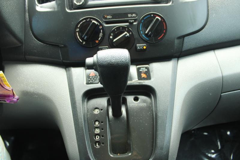 Nissan NV200 Compact Cargo I4 SV 2017