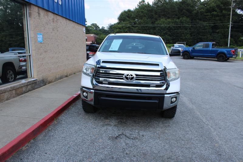 Toyota Tundra 2WD SR5 CrewMax 5.5' Bed 5.7L FFV (Natl) 2017
