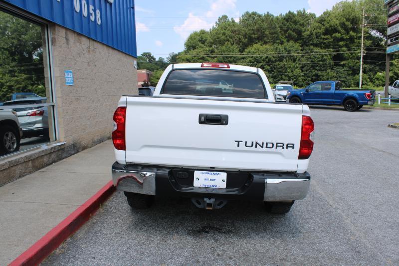 Toyota Tundra 2WD SR5 CrewMax 5.5' Bed 5.7L FFV (Natl) 2017