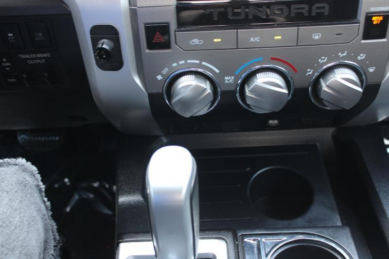 Toyota Tundra 2WD SR5 CrewMax 5.5' Bed 5.7L FFV (Natl) 2017