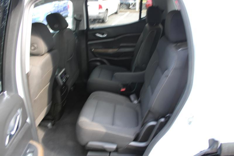 GMC Acadia FWD 4dr SLE 2023