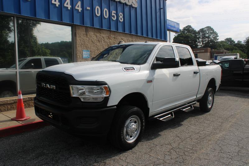 RAM 2500 Tradesman 4x4 Crew Cab 6'4" Box 2022