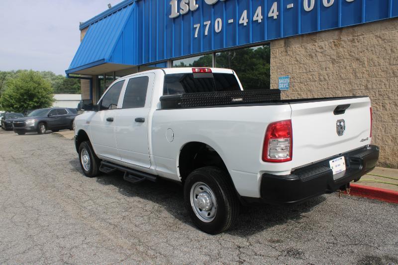 RAM 2500 Tradesman 4x4 Crew Cab 6'4" Box 2022