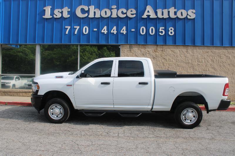 RAM 2500 Tradesman 4x4 Crew Cab 6'4" Box 2022