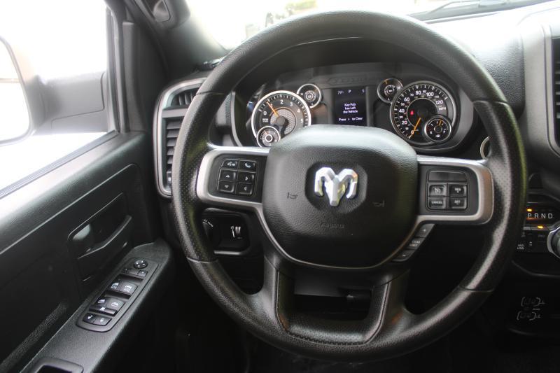 RAM 2500 Tradesman 4x4 Crew Cab 6'4" Box 2022