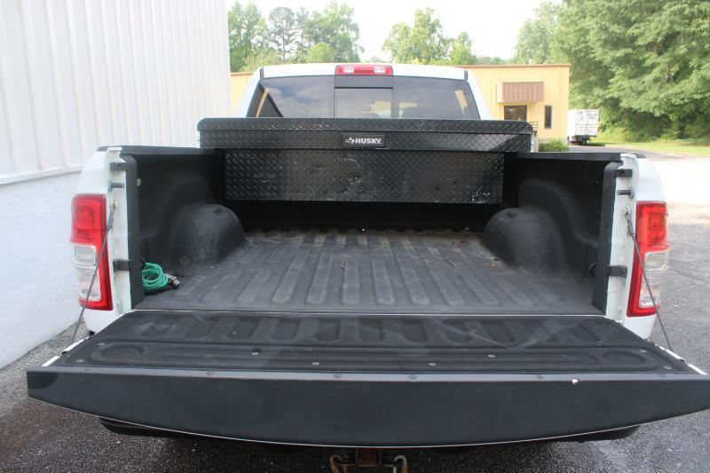 RAM 2500 Tradesman 4x4 Crew Cab 6'4" Box 2022
