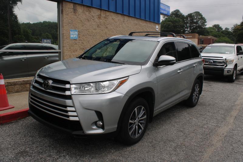 Toyota Highlander XLE V6 AWD (Natl) 2017