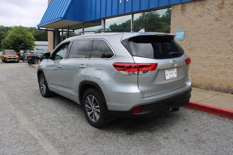 Toyota Highlander XLE V6 AWD (Natl) 2017