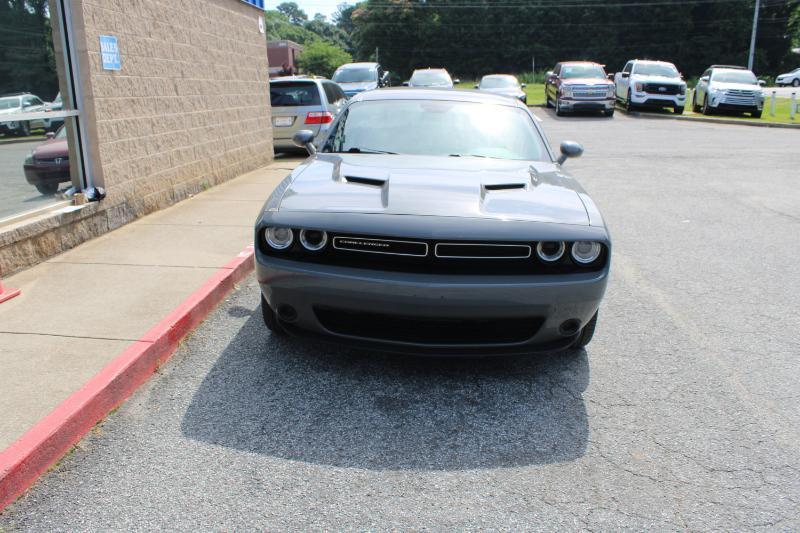 Dodge Challenger SXT RWD 2018