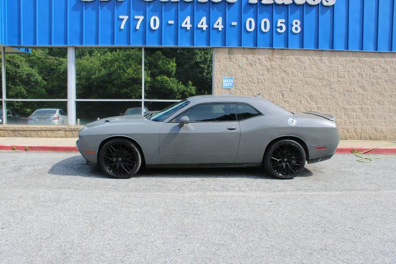 Dodge Challenger SXT RWD 2018