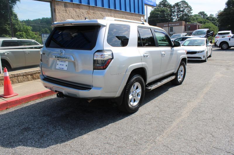 Toyota 4Runner RWD 4dr V6 SR5 (Natl) 2015