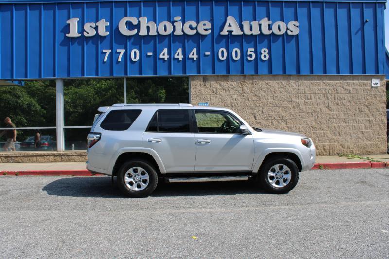 Toyota 4Runner RWD 4dr V6 SR5 (Natl) 2015