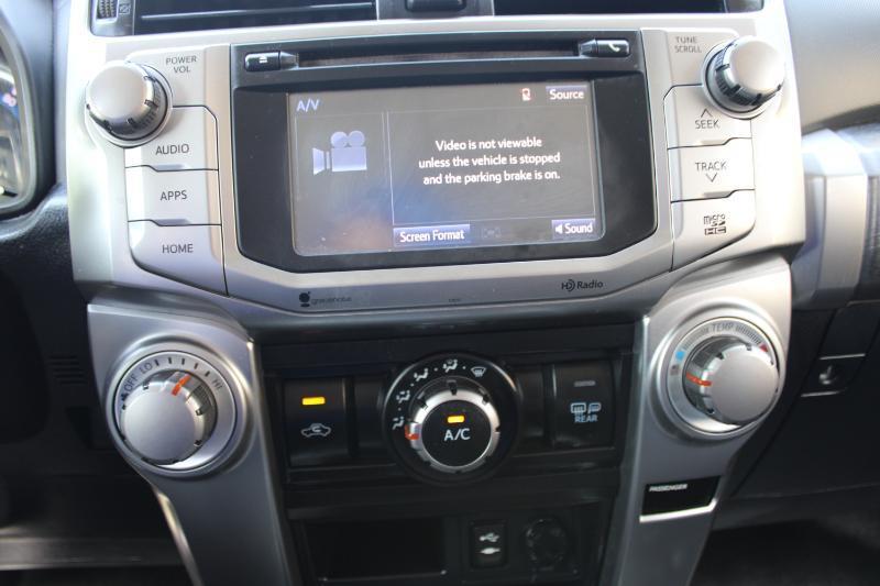 Toyota 4Runner RWD 4dr V6 SR5 (Natl) 2015
